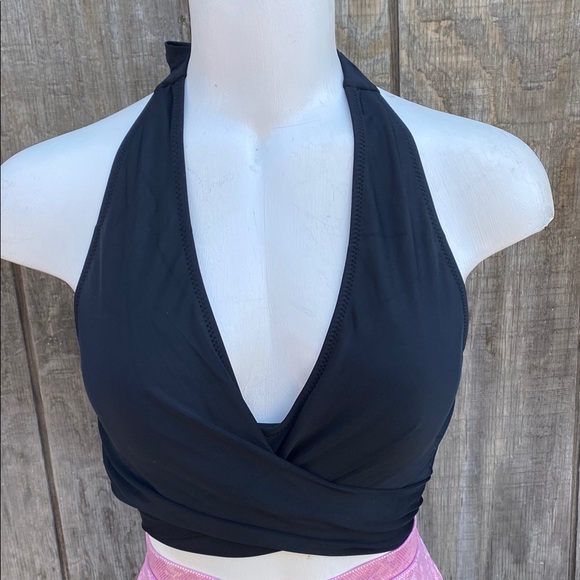 New Woman’s Black Halter Wrap Bikini Top Padded (removable) Size Medium Tie Back - Picture 1 of 6